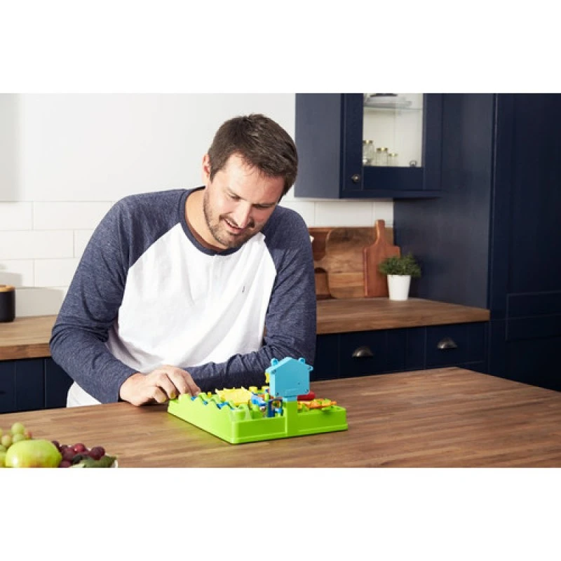 Tomy Games Бързащото топче (Screwball Scramble) T7070